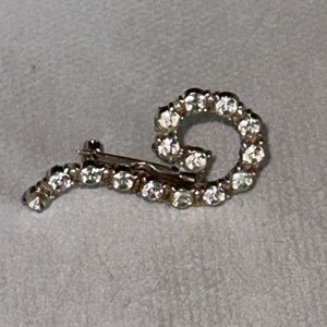 Very Vintage Rhinestone Brooch